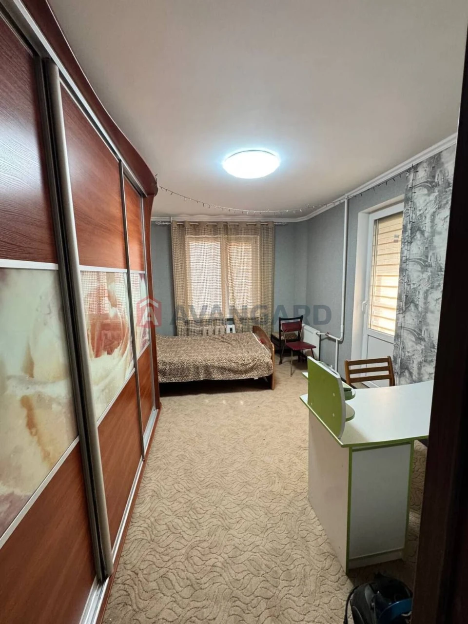 Three-room apartment at Sagaydnichy 175/2, WORKING ACCORDING TO STATE REGULATIONS