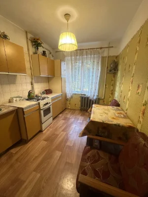 Продается 3-комнатная квартира, Юбилейный