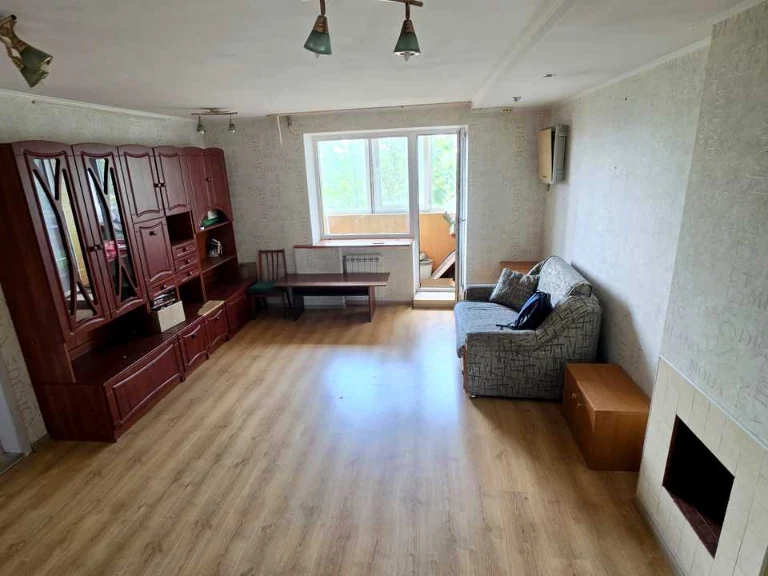 Apartment. Mykolaiv, Pogranichna St.