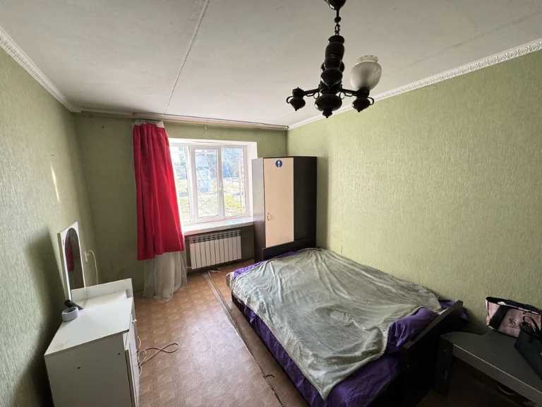Продается 1кк ул Металлургов