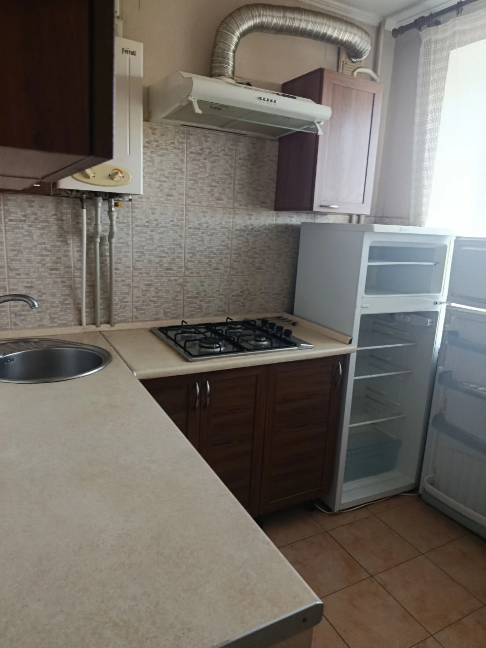 Selling 1-bedroom apartment on Potemkinskaya Street 4/5, brick building, 32/17/6, $25,000