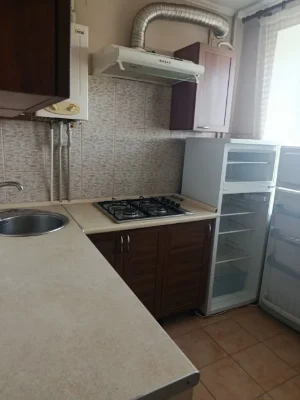 Selling 1-bedroom apartment on Potemkinskaya Street 4/5, brick building, 32/17/6, $25,000