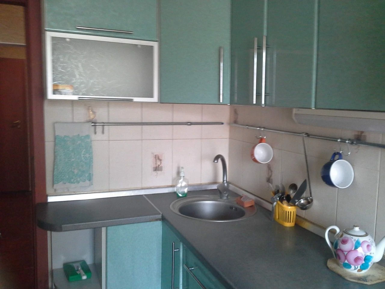 Продаю 3к/кв ул.Никольская 1/9,56/40/8,29000$