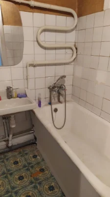 Продаю 3к/кв ул.Никольская 1/9,56/40/8,29000$