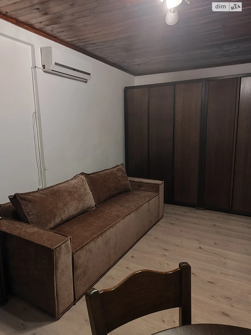 Long-Term Rent House Central