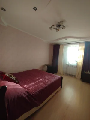 For sale 2-room apartment, Khimmistetcha, with independent heating