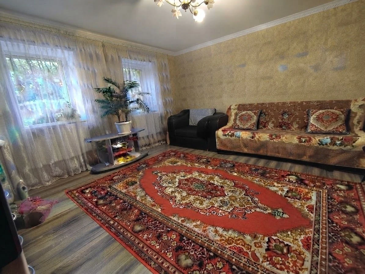 Sale of a house in the Bas district