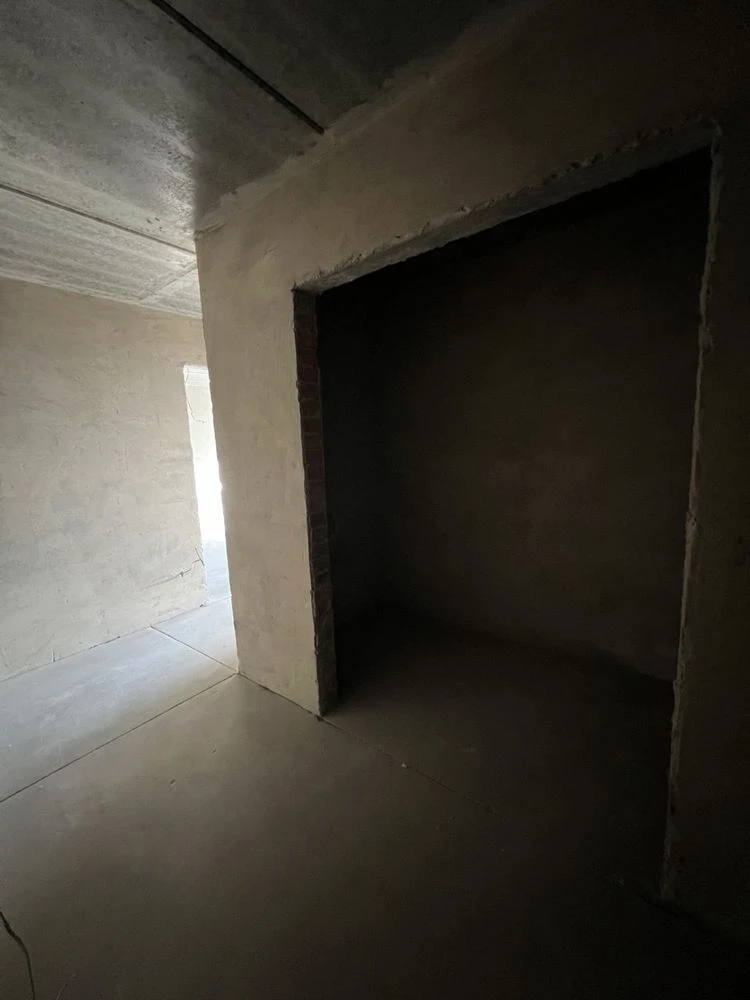 Sale of 1-room apartment in a completed new building
