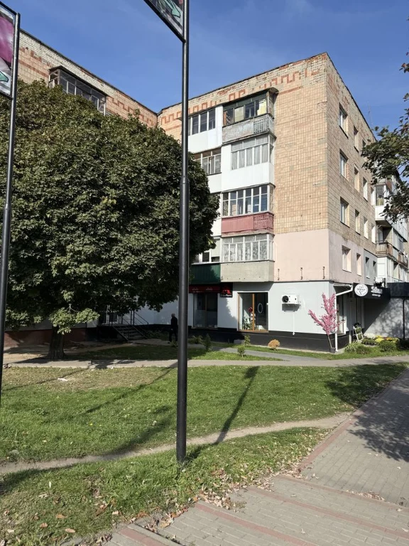 Продаж 2 -х кімнатноі квартири вул.Рівненська