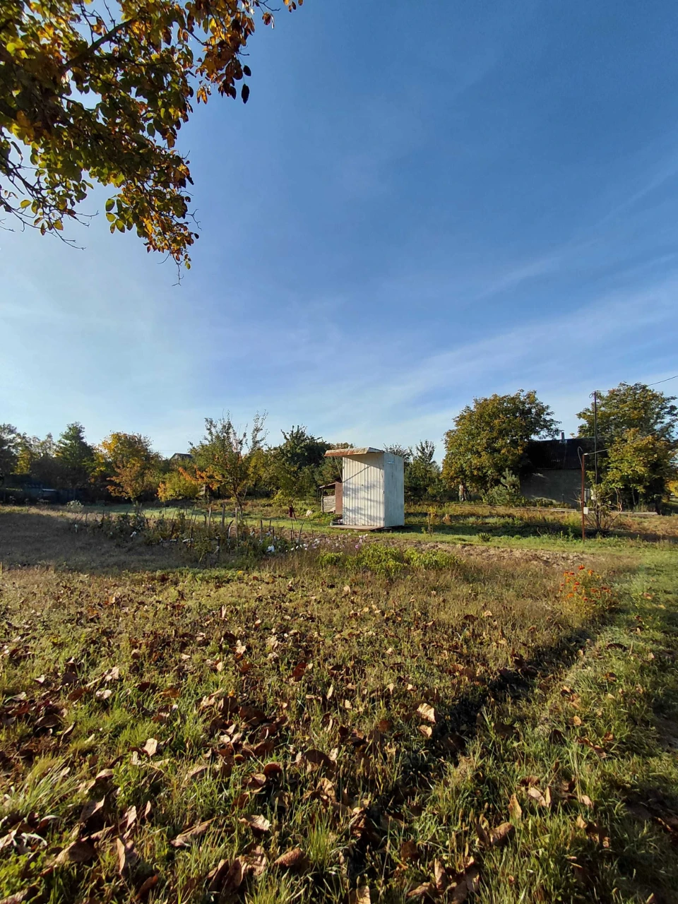 Land plot near a river and forest!