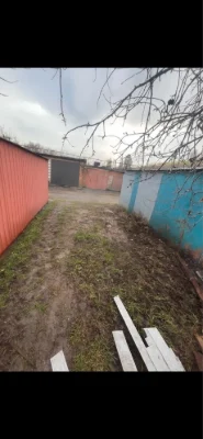 Продам місце під гараж