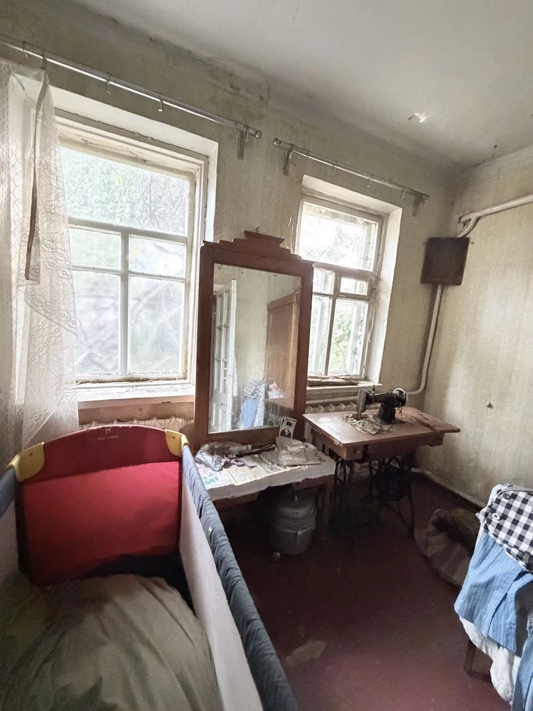 Продам частину будинку 48 м² на Небаби — 7 соток, гараж, пог