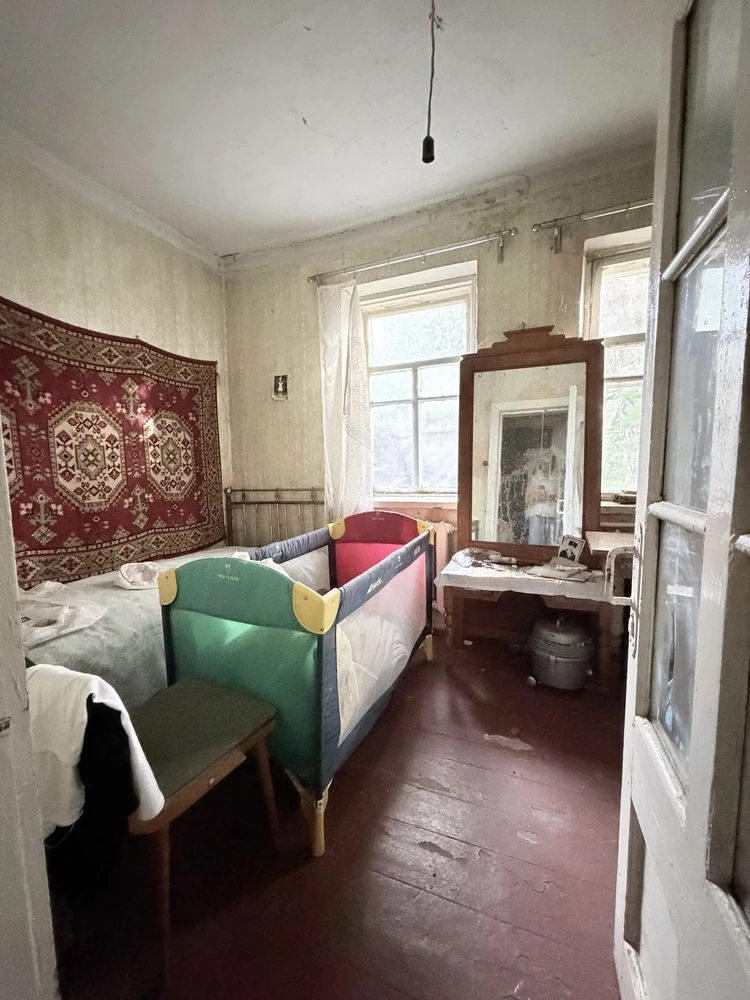 Продам частину будинку 48 м² на Небаби — 7 соток, гараж, пог