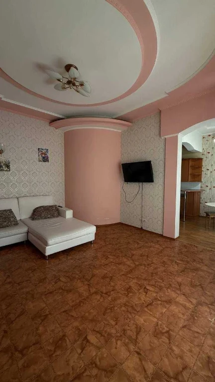 Sale of a 3-room apartment on Єгорова, separate entrance