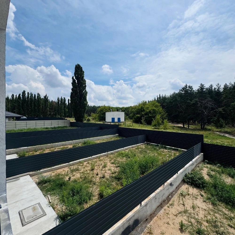 Sale of townhouses at the beginning of LisoParkova
