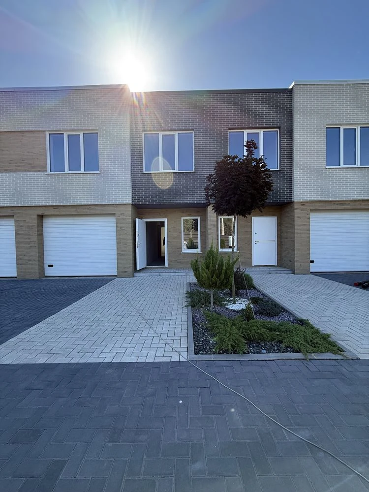 Townhouse near the forest in Leskovice