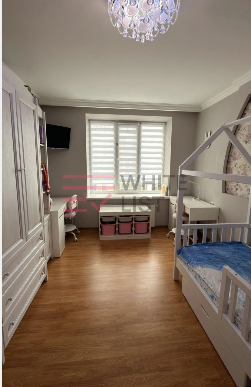 Продажа 3-комнатной квартиры 80 кв.м., ул. Алмазова