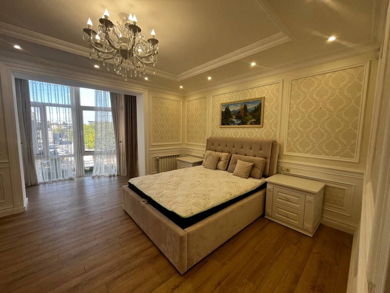 For Sale 3-room new building Enthusiasts Main