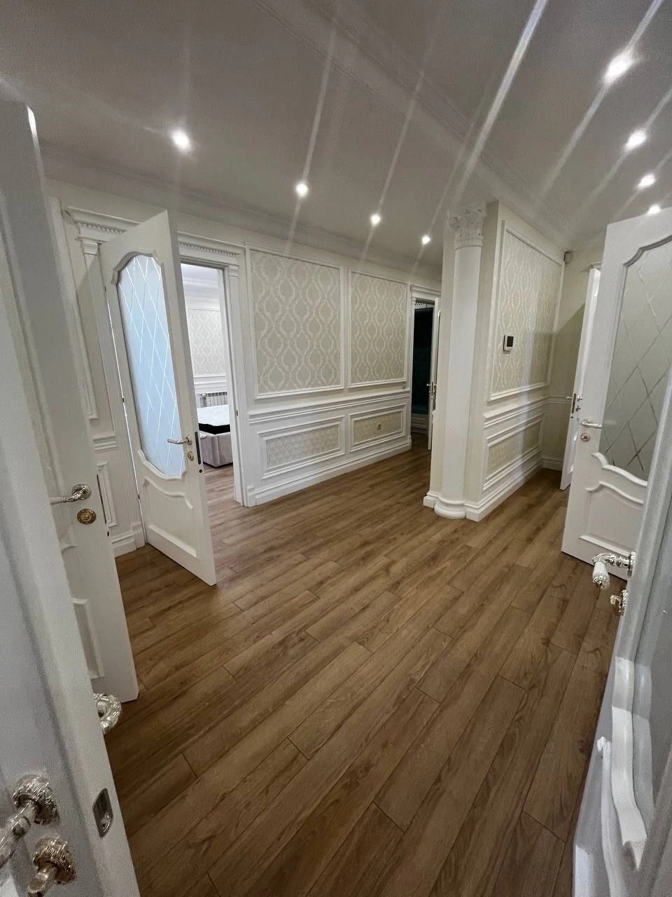For Sale 3-room new building Enthusiasts Main