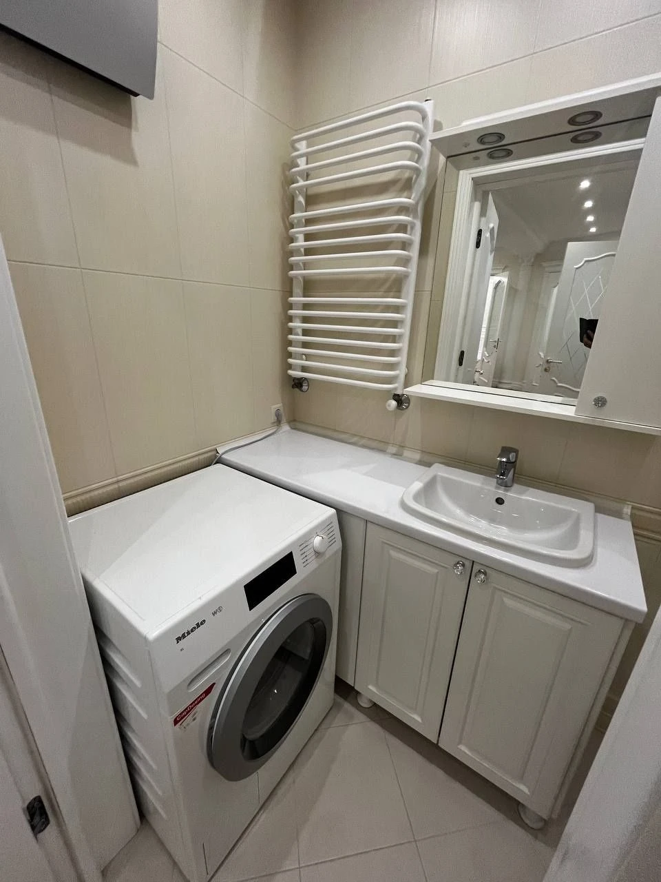 For Sale 3-room new building Enthusiasts Main