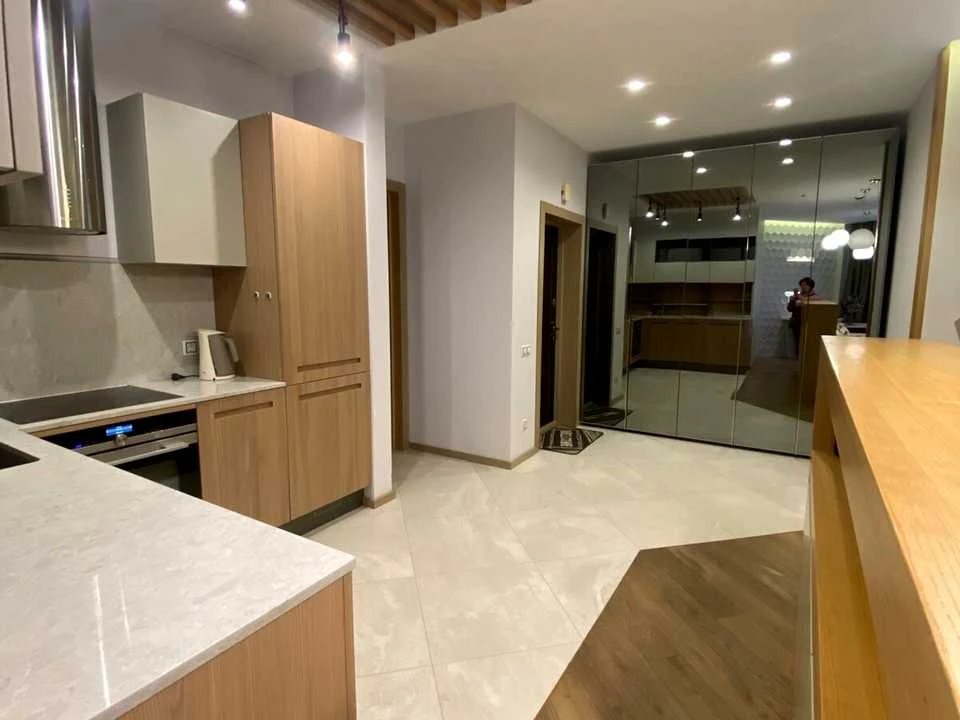 Apartment. Kyiv, Glybchyska Street