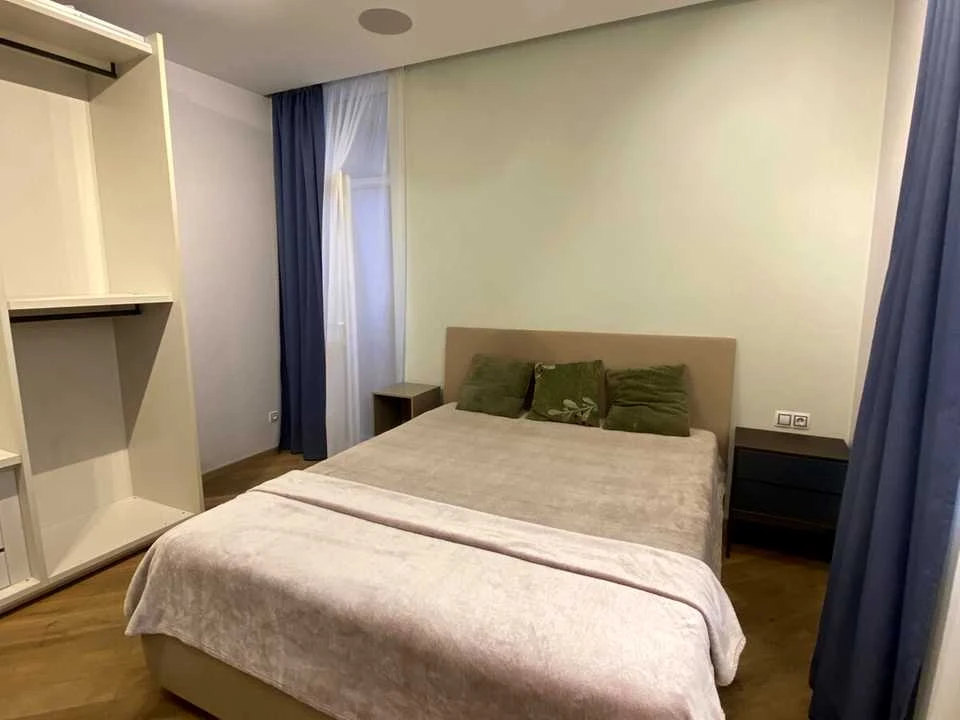Apartment. Kyiv, Glybchyska Street