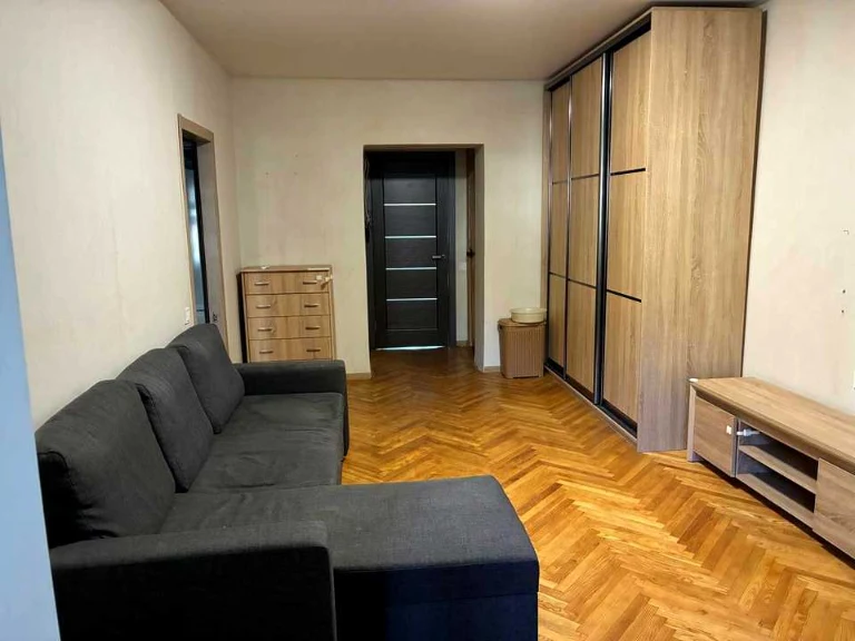 Apartment. Kyiv, Olzhicha St.