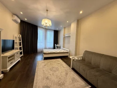 Apartment. Kyiv, Mykhoyl Mykhnovs'kyy boulevard.
