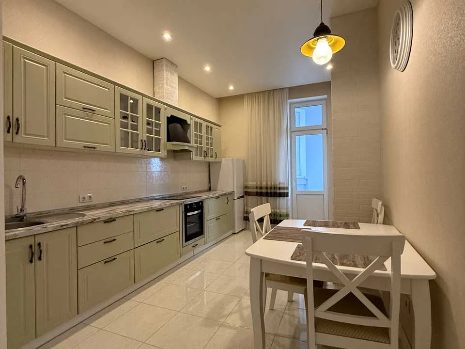 Apartment. Kyiv, Mykhoyl Mykhnovs'kyy boulevard.