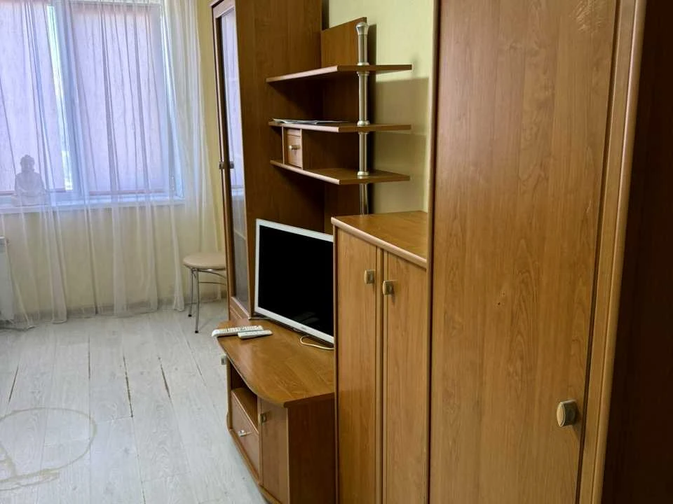 Квартира. Київ, Голосіївська вул.