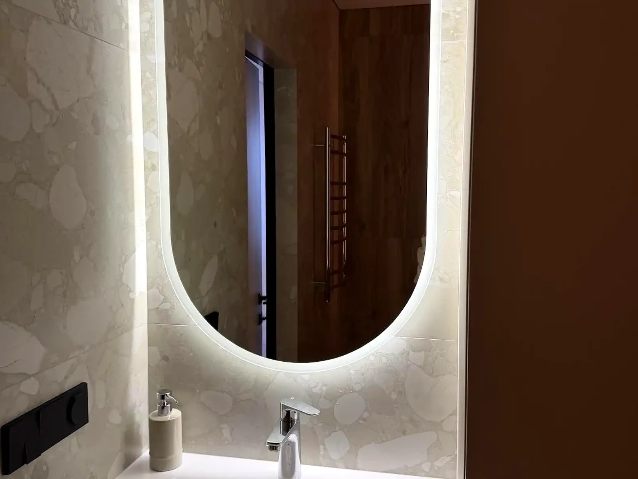 Оренда квартири 1-кімн. 42 м² 17/24 пов.