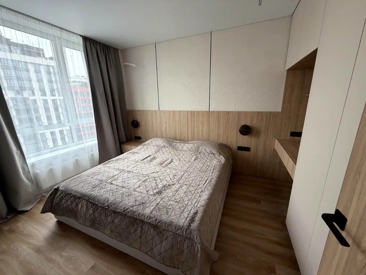 Оренда квартири 1-кімн. 42 м² 17/24 пов.