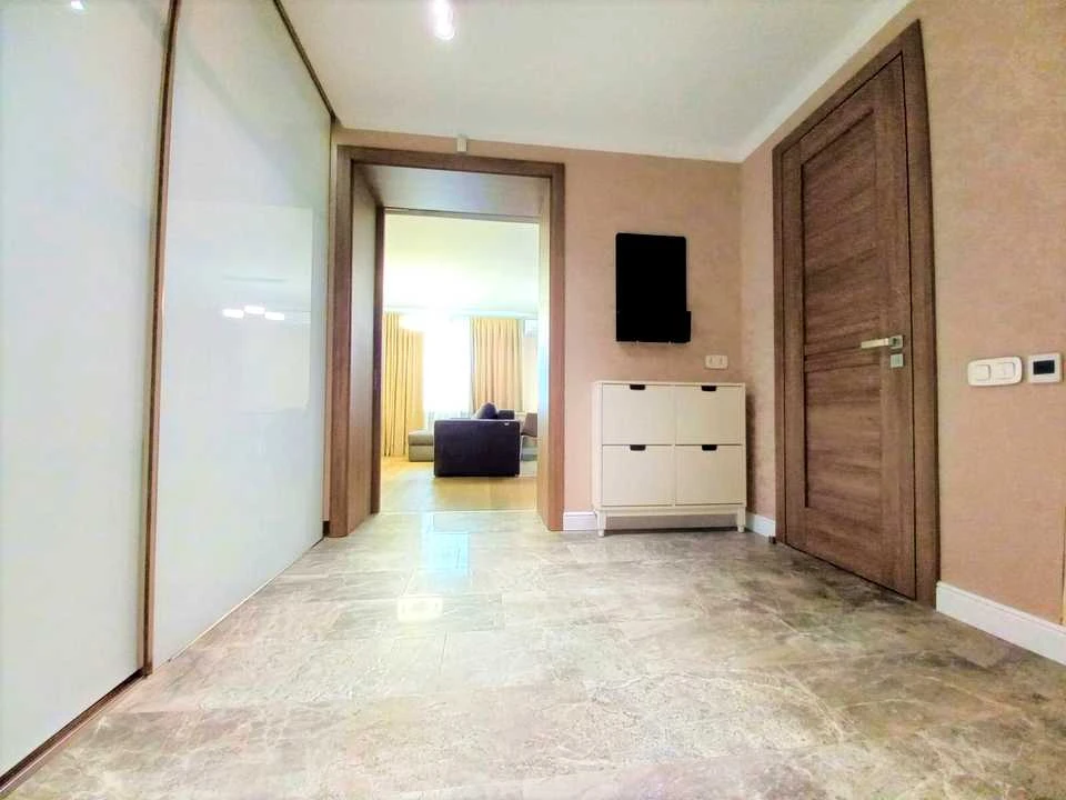 Apartment. Kyiv, Borshchagivska St.