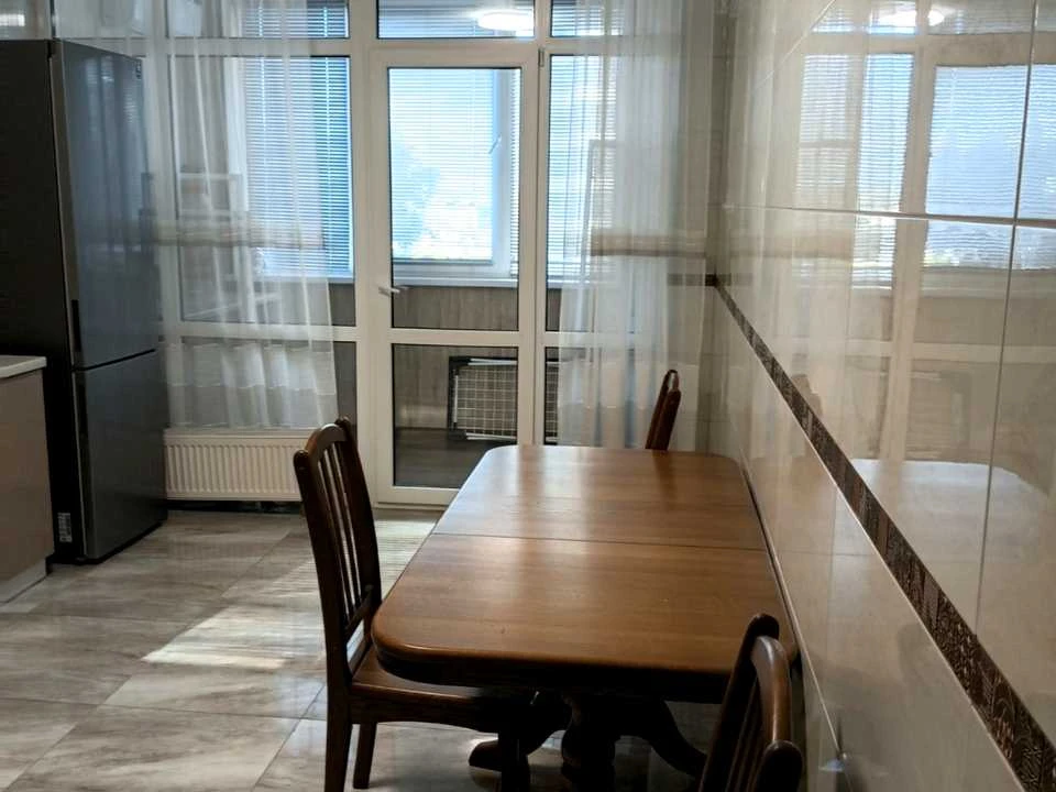 Квартира. Київ, вулиця Євгена Сверстюка