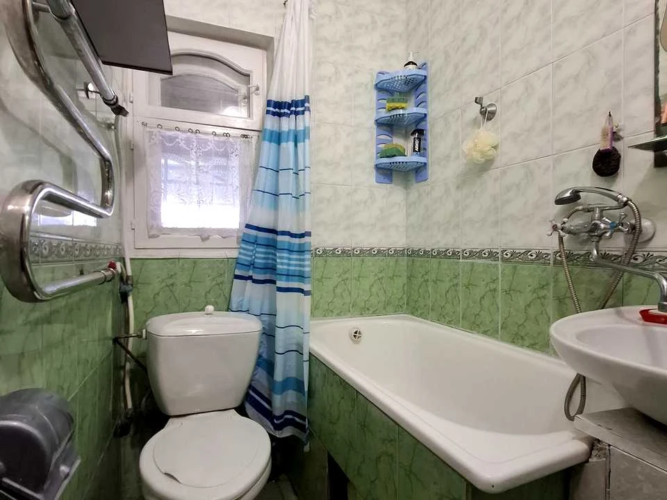 Будинок. Вінниця, Крутий узвіз