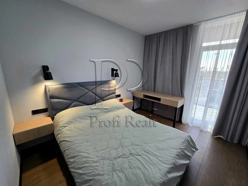Apartment. Kyiv, Salutna St.