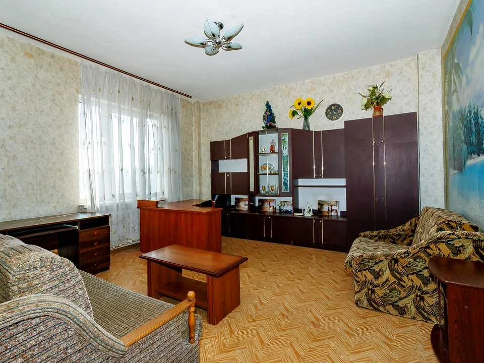 Apartment. Kyiv, Vulytsia Knyzhii Zatony