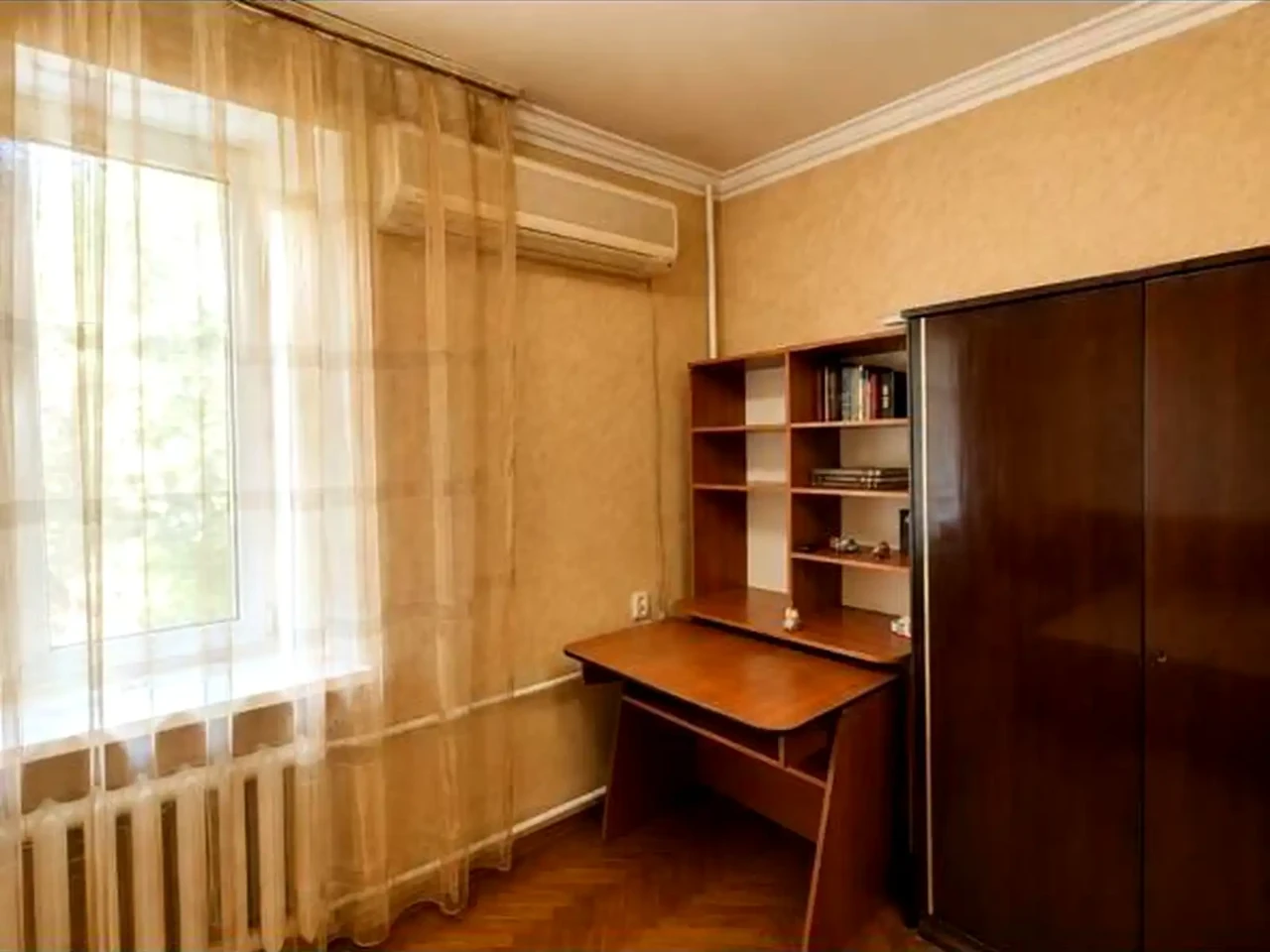Оренда квартири 2-кімн. 45 м² 2/5 пов.