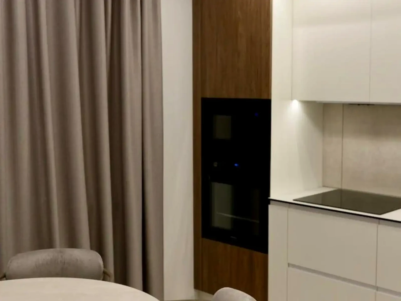 Сдается квартира 2-комн. 68 м² 14/17 этаж.