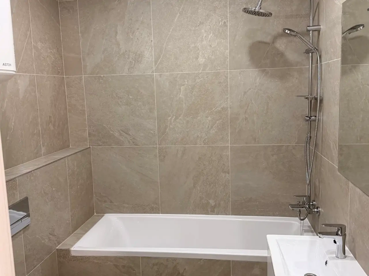 Сдается квартира 2-комн. 62 м² 15/24 этаж