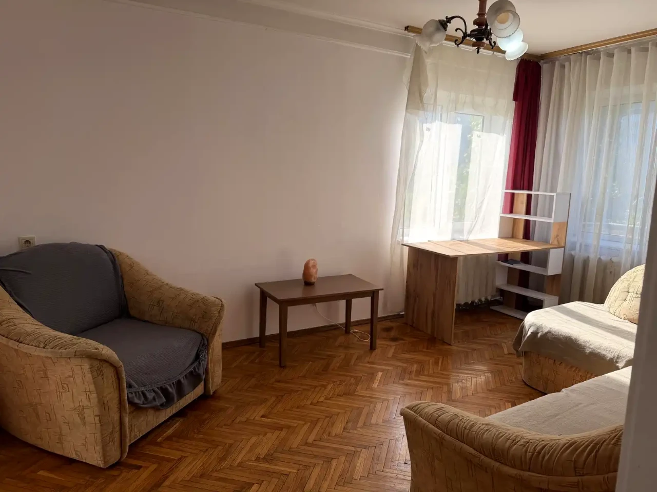 Оренда квартири 2-кімн. 45 м² 3/5 пов.