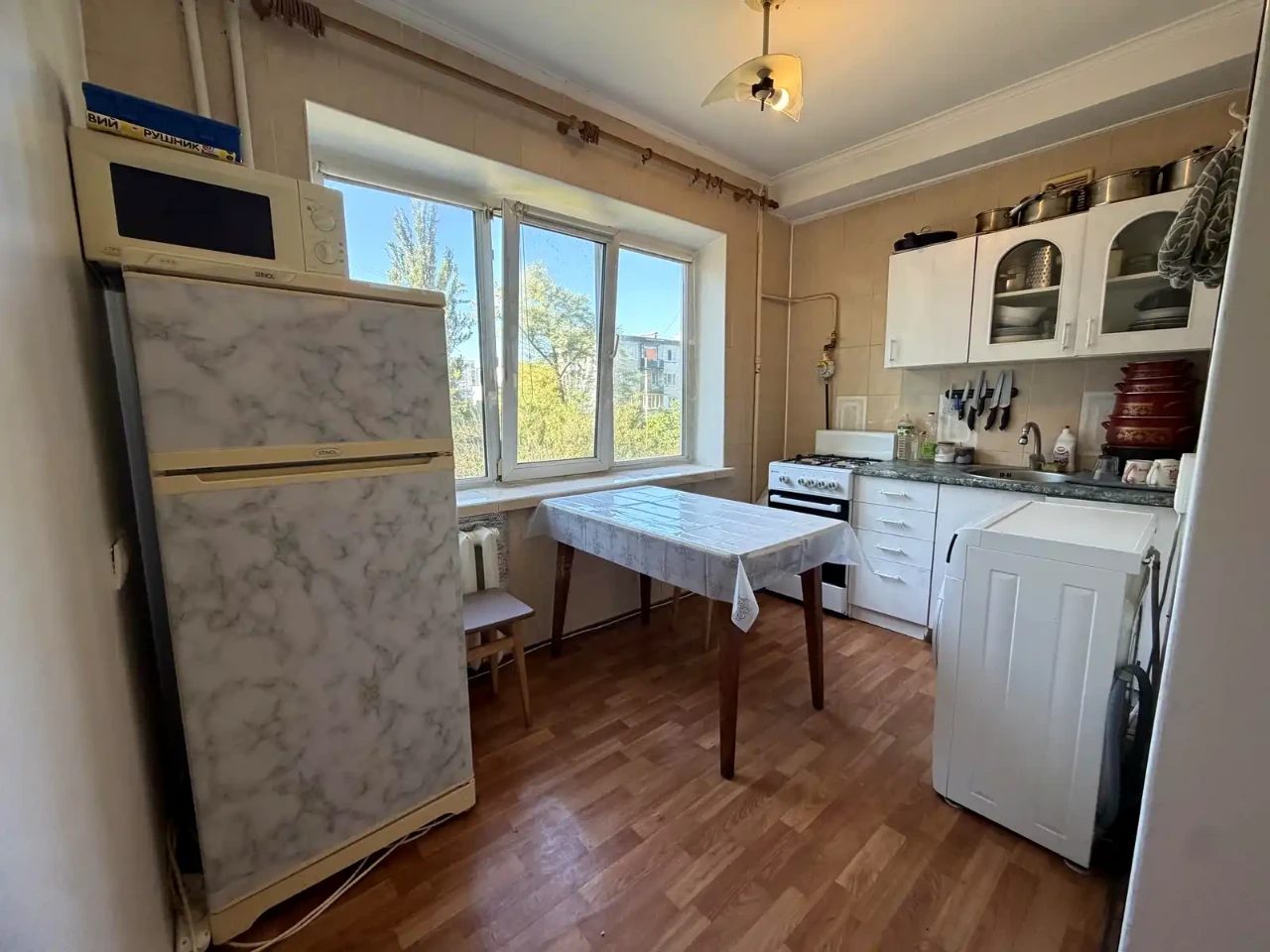 Оренда квартири 2-кімн. 45 м² 3/5 пов.