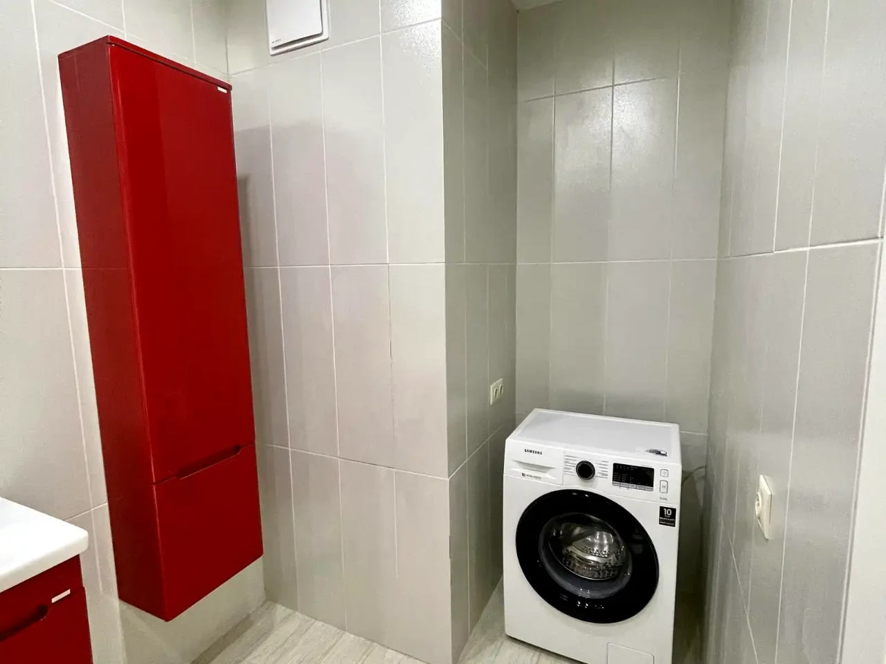 Rent 3-room apartment 125 sq. m. 3/24 floor