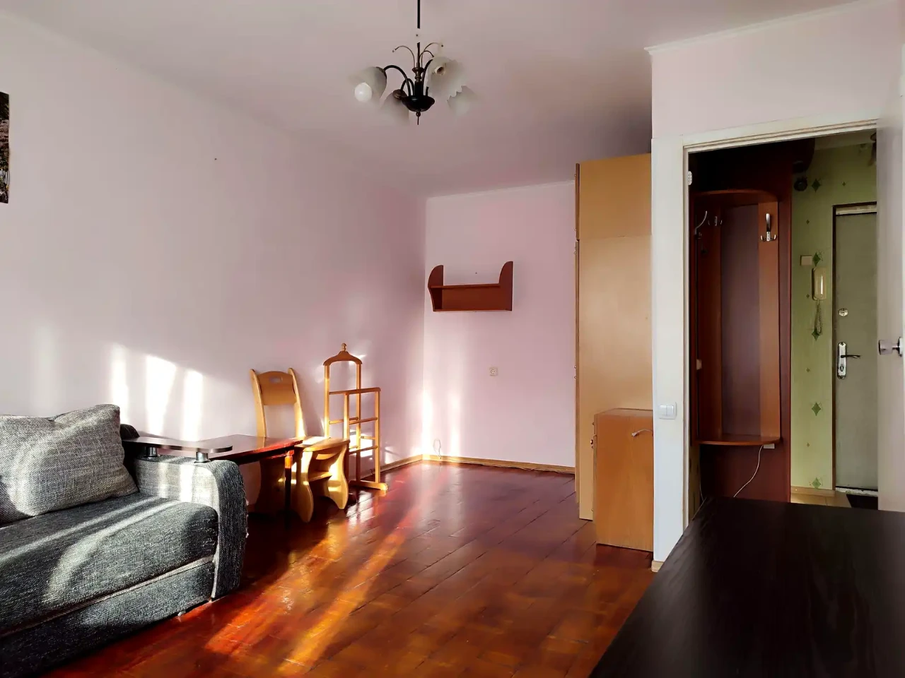 Rent 1-room apartment 35 sq m 6/9 floor.