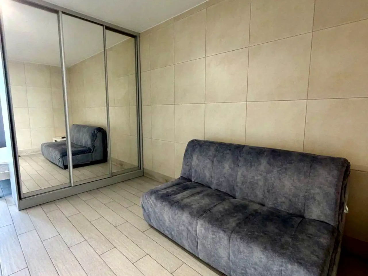Оренда квартири 1-кімн. 42 м² 14/20 пов.