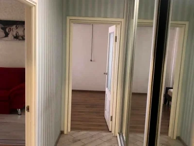 Rent 2-room apartment 62 m2, 2nd floor
