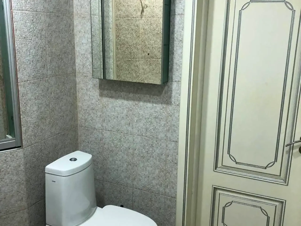 Rent 2-room apartment 62 m2, 2nd floor