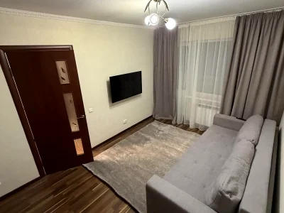 Оренда квартири 1-кімн. 30 м² 1/9 пов.