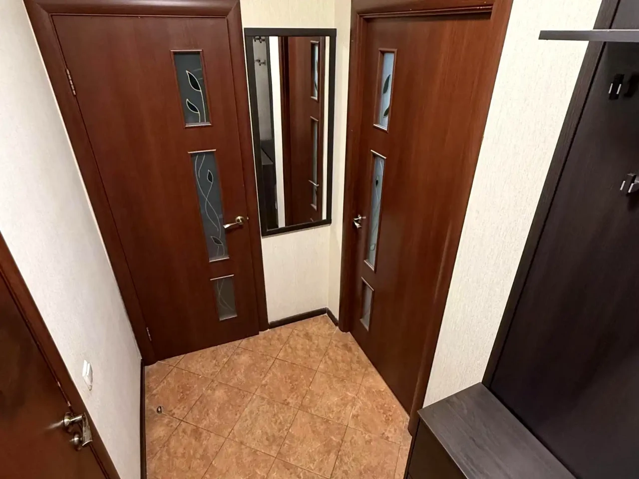 Оренда квартири 1-кімн. 30 м² 1/9 пов.