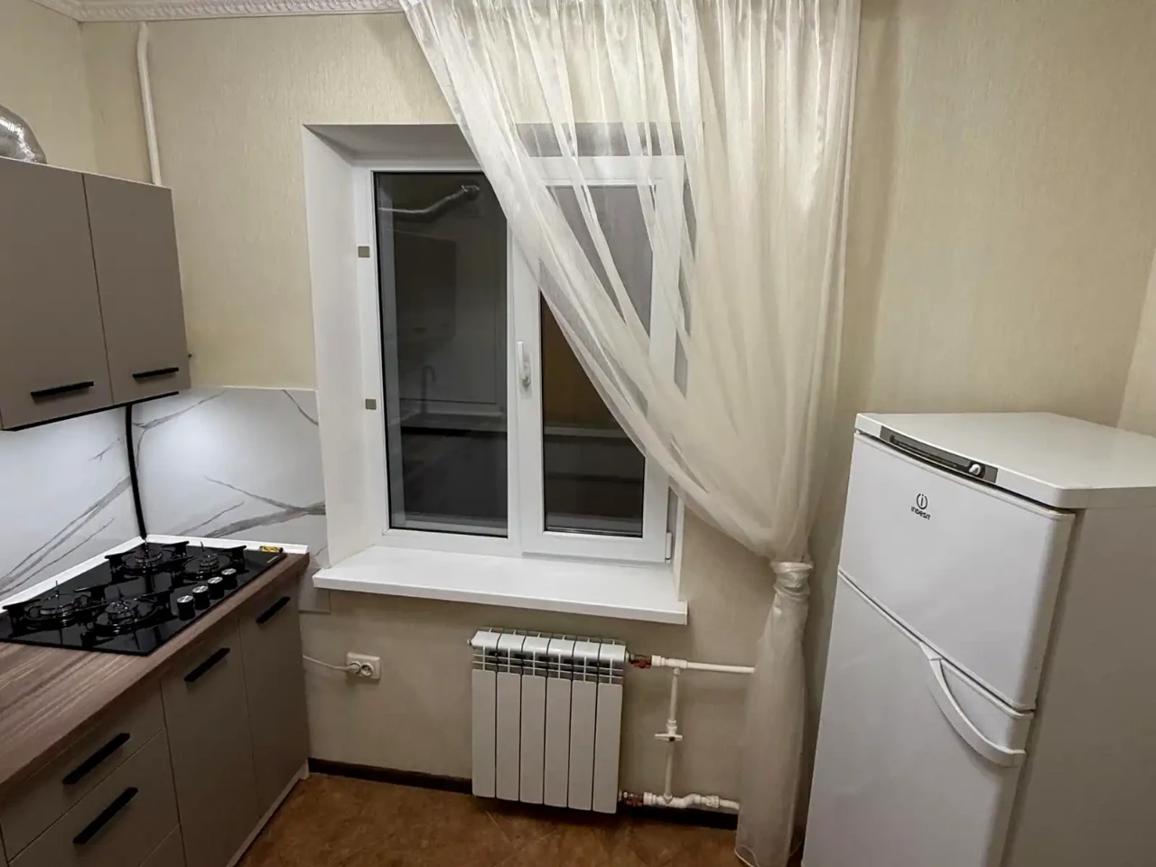 Оренда квартири 1-кімн. 30 м² 1/9 пов.